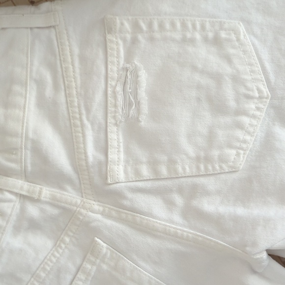 Free People Distressed shorts in White - Picture 3 of 7